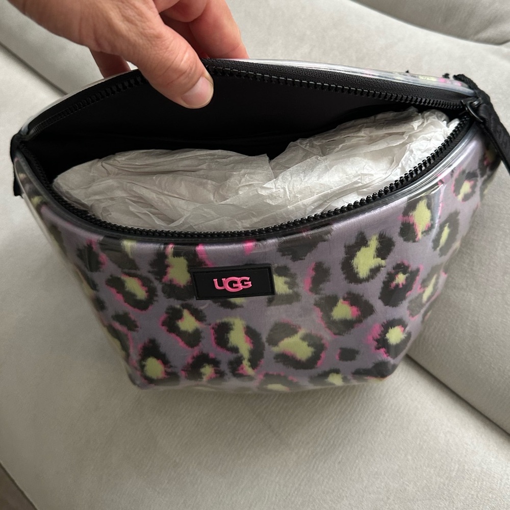 New UGG Nasha Clear Crossbody Belt Bag Fanny Pack Purple Pink Cheetah - Picture 4 of 11